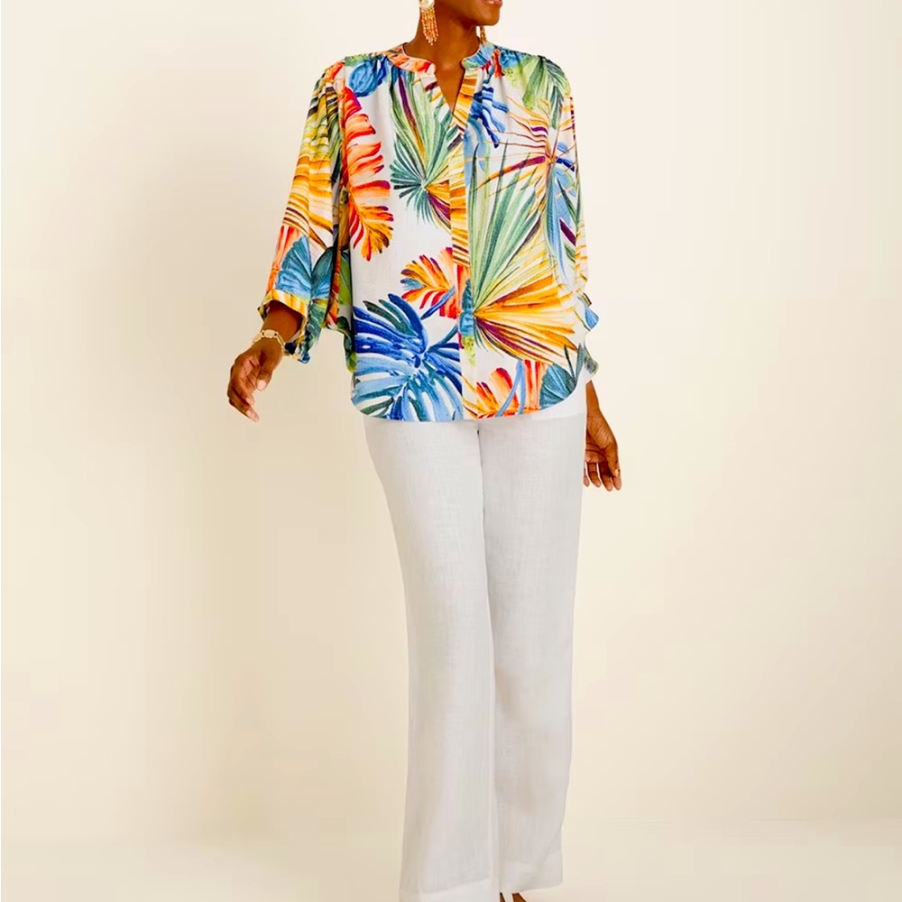 Chico’s Palm-Print Top Size M/8